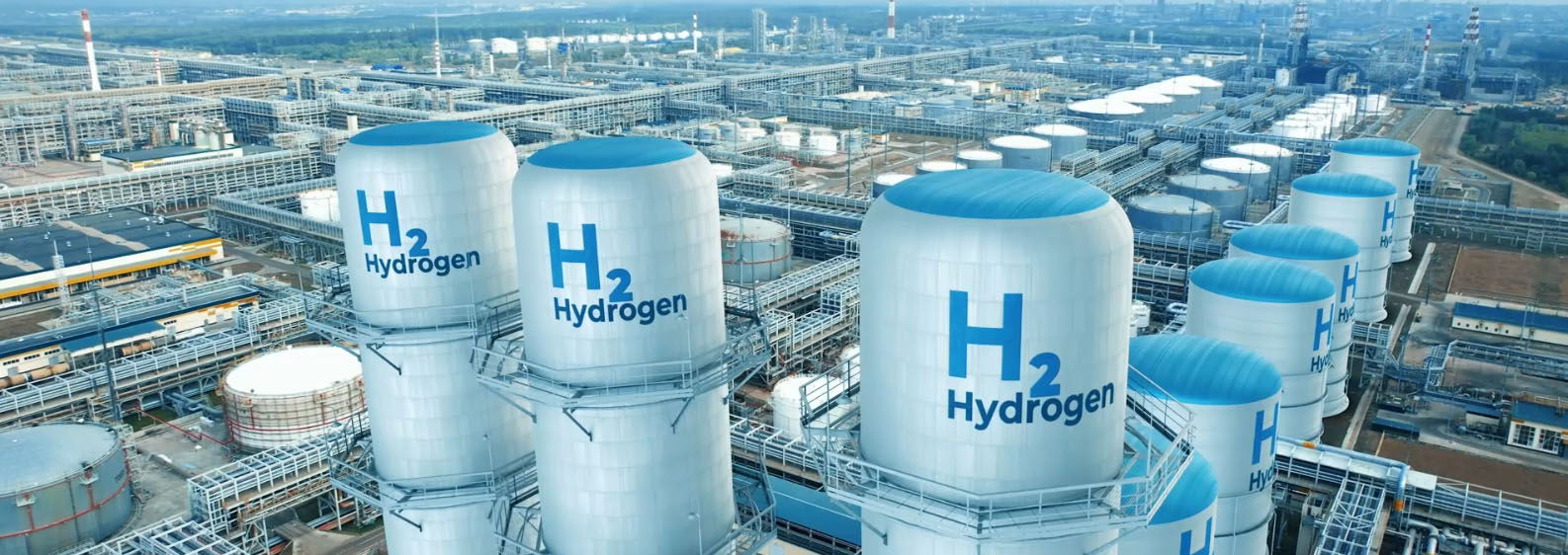 Hybrid burners with hydrogen content in reheating furnaces