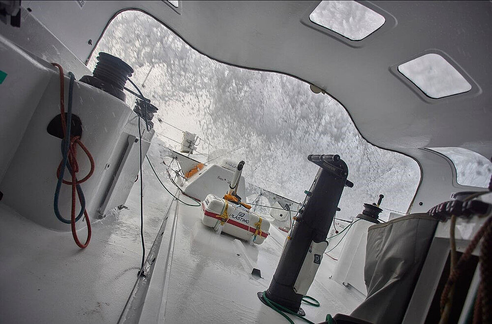 Photo du pont de l'IMOCA Fives