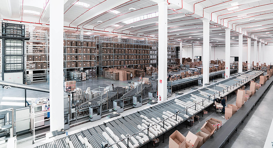 Logistics automation with Fives