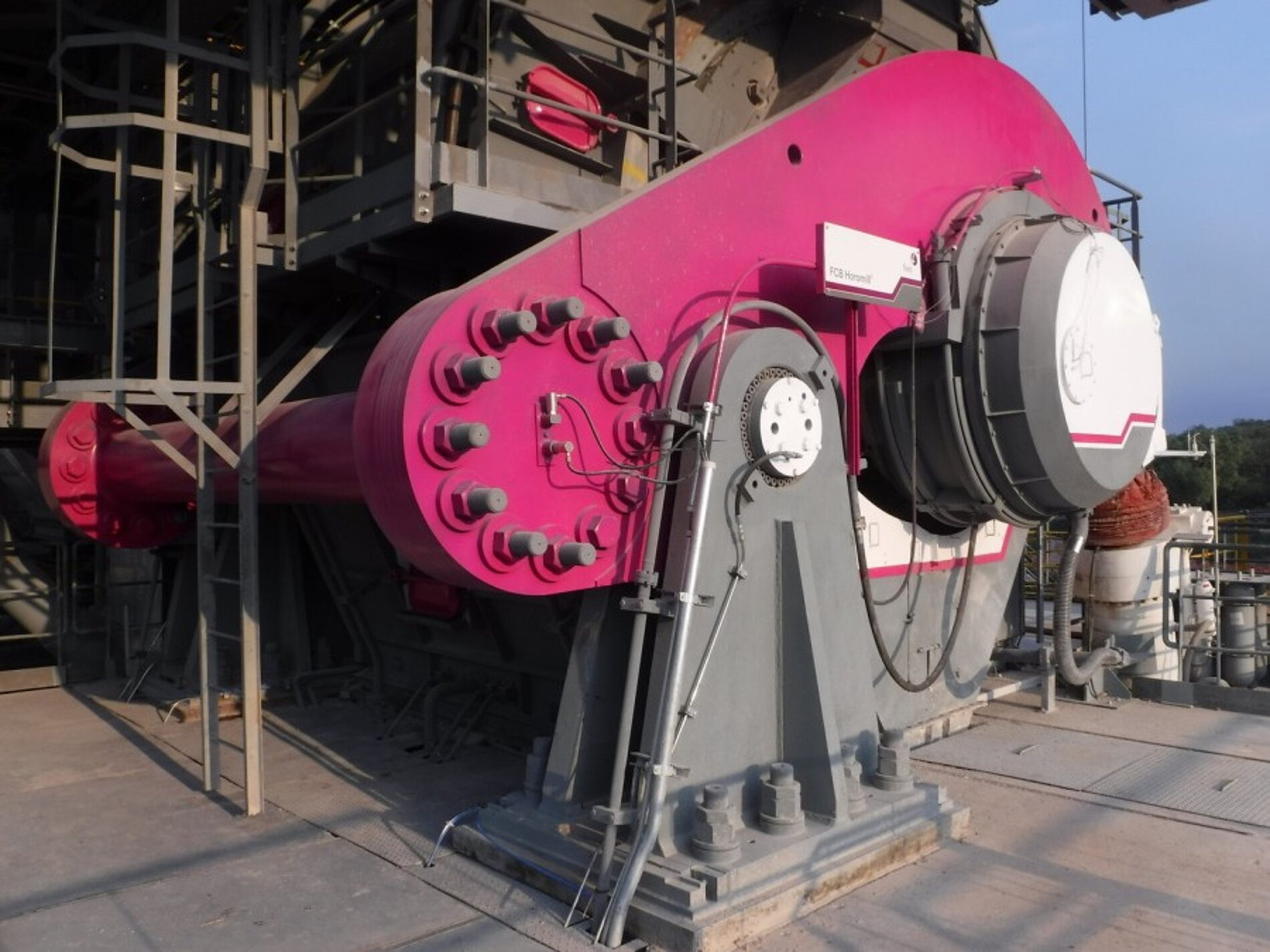 FCB Horomill for raw mill grinding at Tula plant for Cementos Fortaleza in Mexico